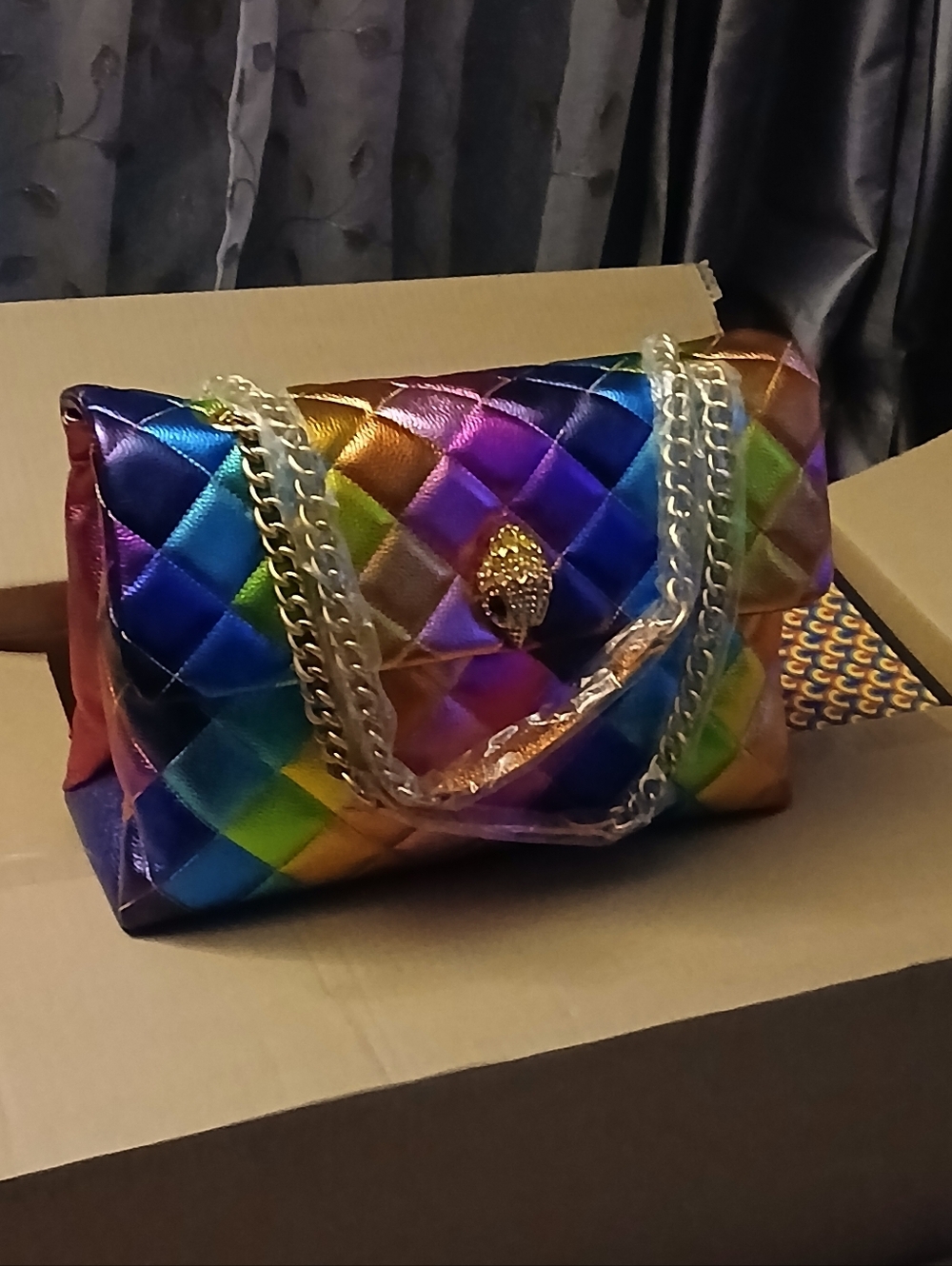 Gorgeous Kurt Geiger XXL Kensington Shoulder Bag - Picture 2 of 5
